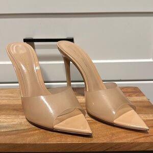 Gianvito Rossi nude 
Elle 105mm transparent-strap mules sz 7